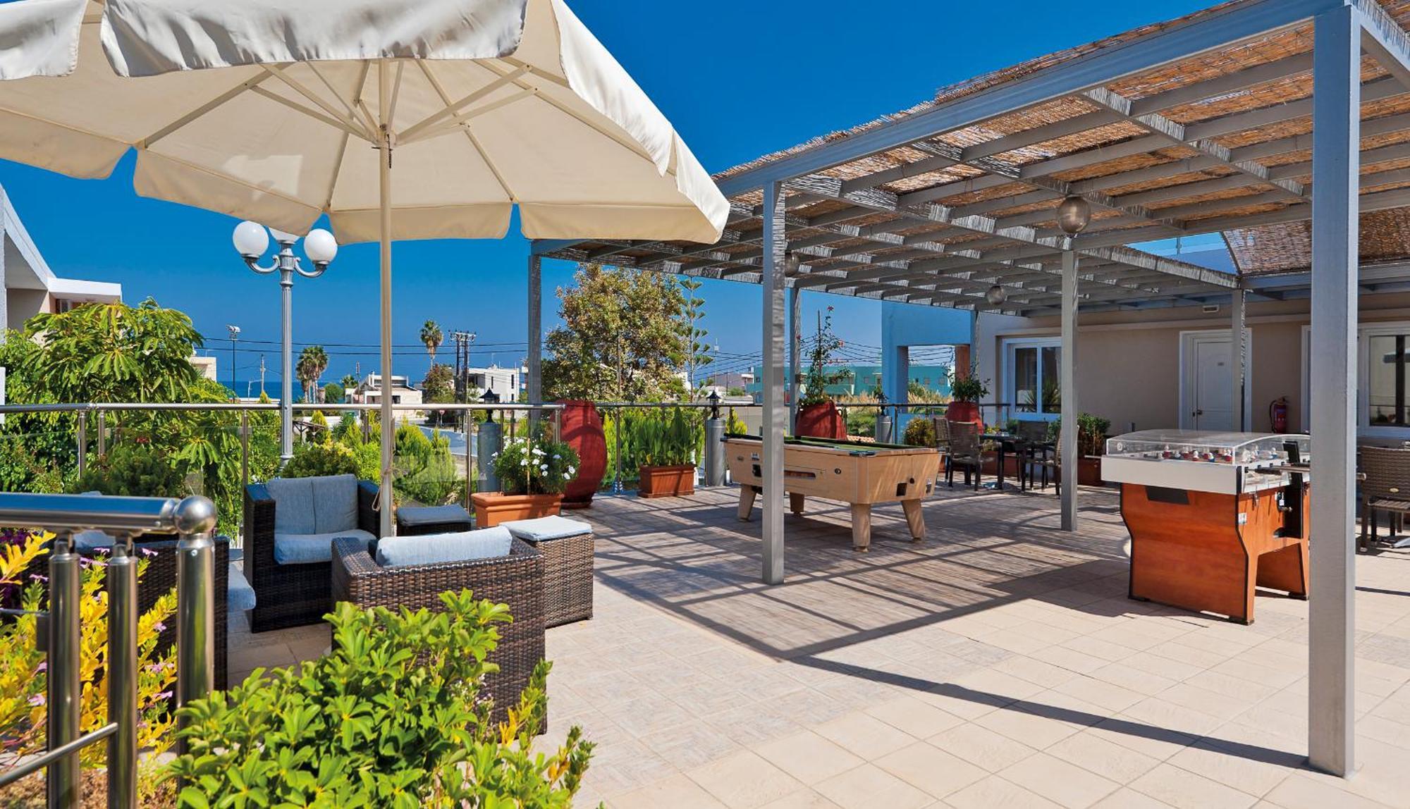 Lia Beachfront Apartments Stalós Eksteriør bilde