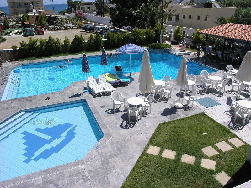 Lia Beachfront Apartments Stalós Eksteriør bilde